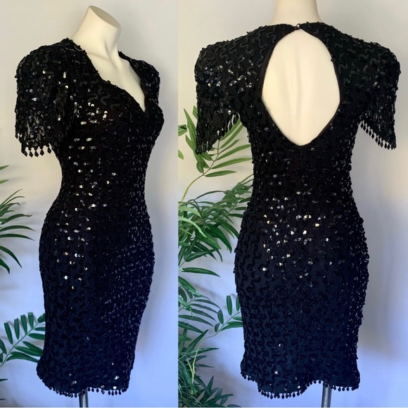 g l a m :: Vintage Glamorous Sequin Beaded Gatsby Dress - Picture 14 of 15